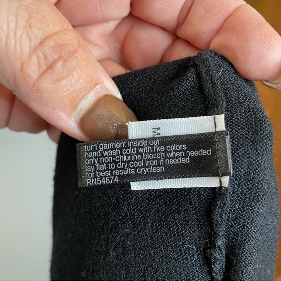 THE LIMITED Women's Black Top Dolman Sleeve With A Tie Waist SZ/SM - Picture 8 of 9